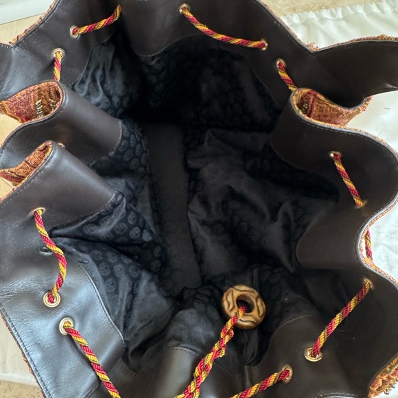 NATORI Vibrant Yellow and Red Bag with Spacious Design - Picture 9 of 11